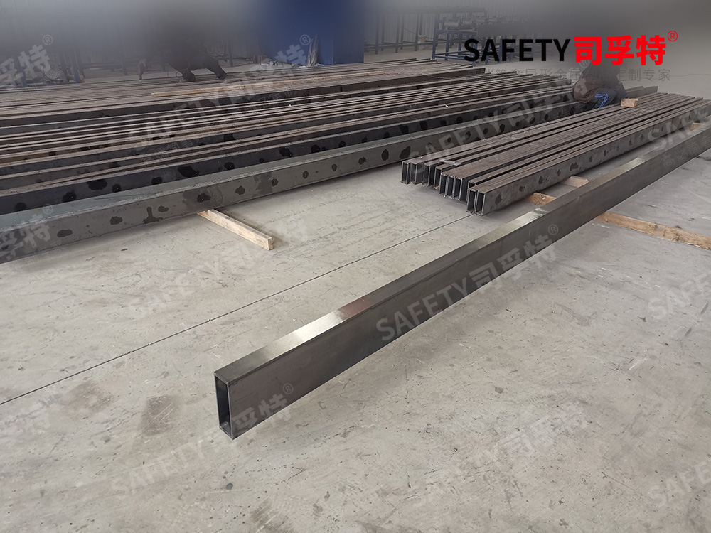 司孚特專業不銹鋼護欄立柱、不銹鋼駁接、玻璃夾具、不銹鋼精致鋼圓管方管生產廠家(圖12) 1 (9).jpg