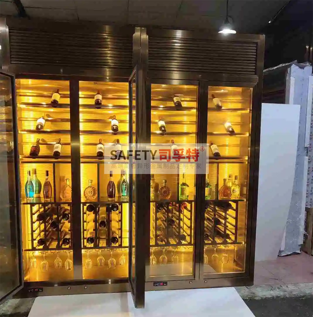 不銹鋼酒柜款式多樣,美觀時尚,經(jīng)久耐用(圖3) 不銹鋼酒柜款式多樣,美觀時尚,經(jīng)久耐用(圖3)
