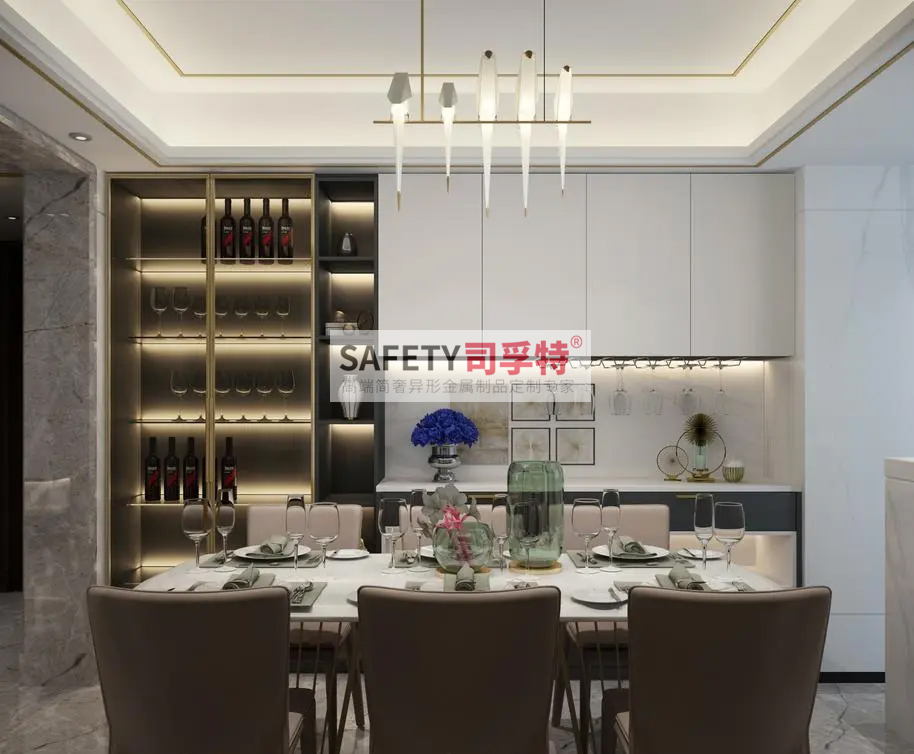 不銹鋼酒柜作用大嗎?小家庭裝修能不能裝(圖4) 不銹鋼酒柜作用大嗎?小家庭裝修能不能裝(圖4)