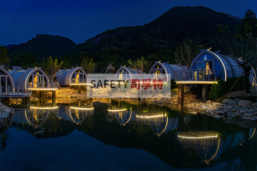 精制鋼星空房民宿屋有哪些特點和優勢(圖5) 精制鋼星空房民宿屋有哪些特點和優勢(圖5)